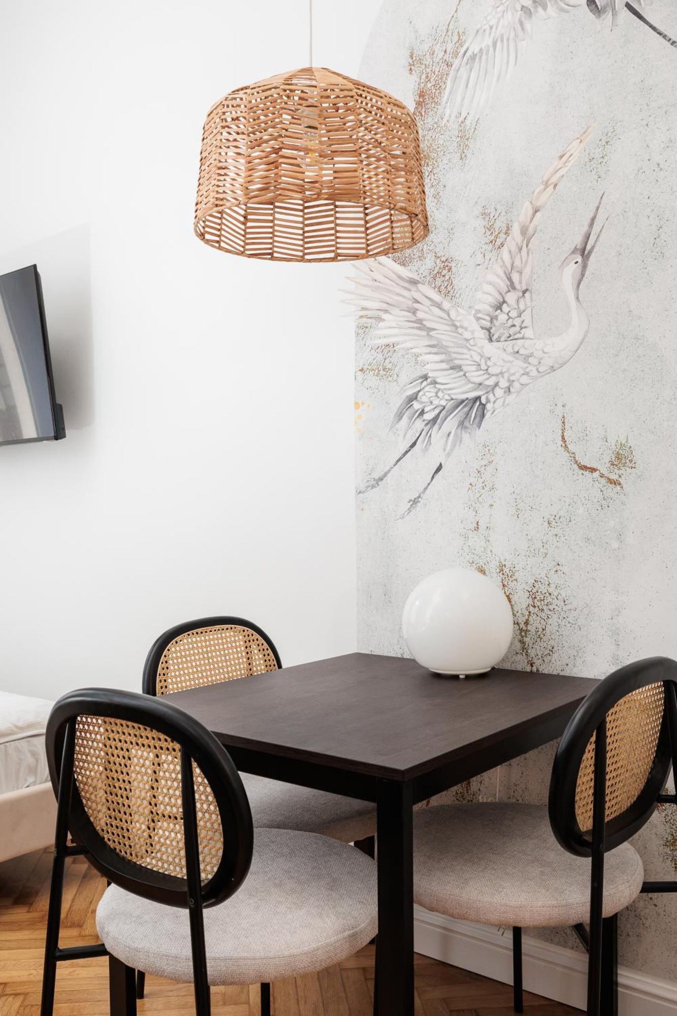Comfort - By Upstairs Apartament *